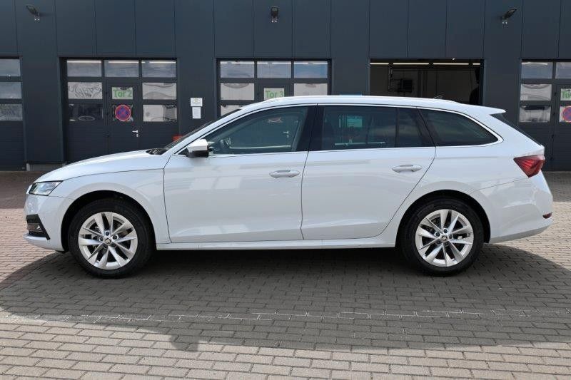 Fahrzeugabbildung SKODA Octavia Combi 2.0 TDI DSG Selection Plus AHK*NAV