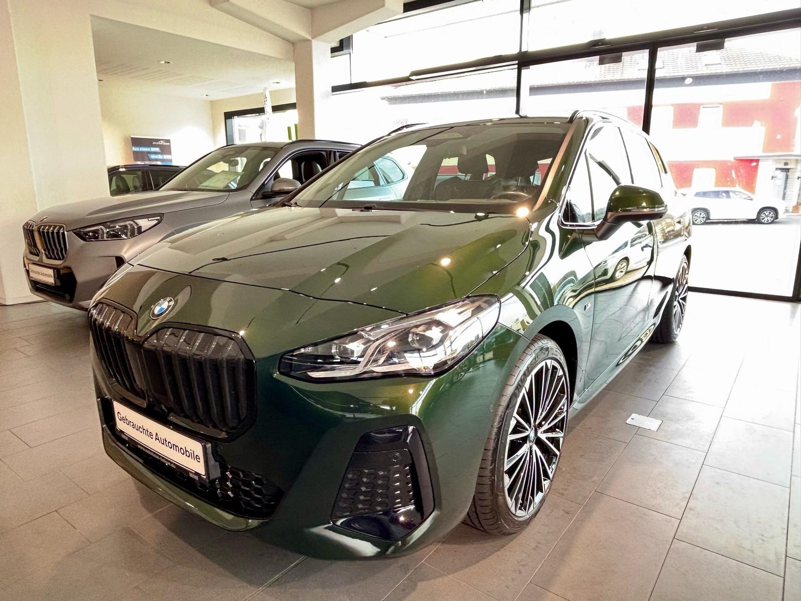 BMW 218i Active Tourer MSport M Sportpaket Head-Up