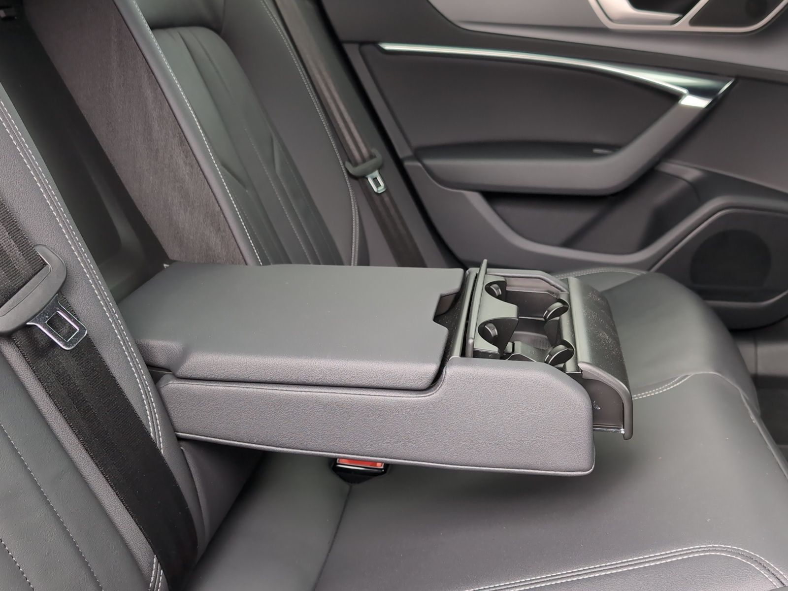 Audi A6 - Bild 20