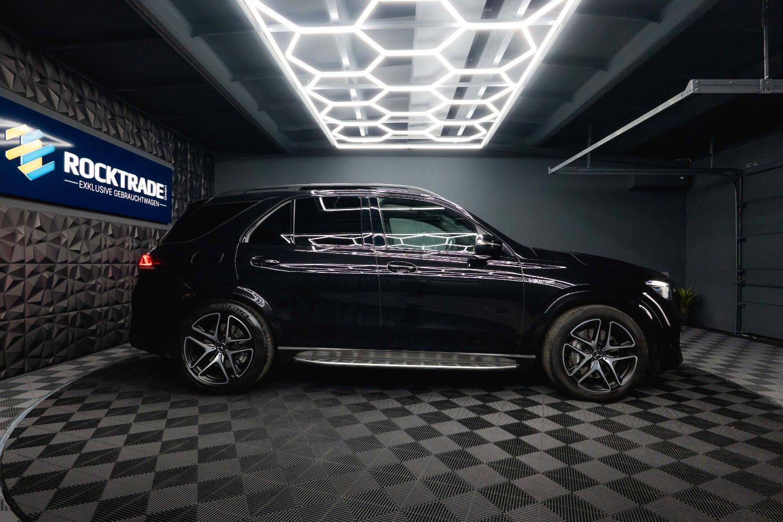 Fahrzeugabbildung Mercedes-Benz GLE 63 AMG 4Matic+ Night Paket *ACC*Pano*HU*360*