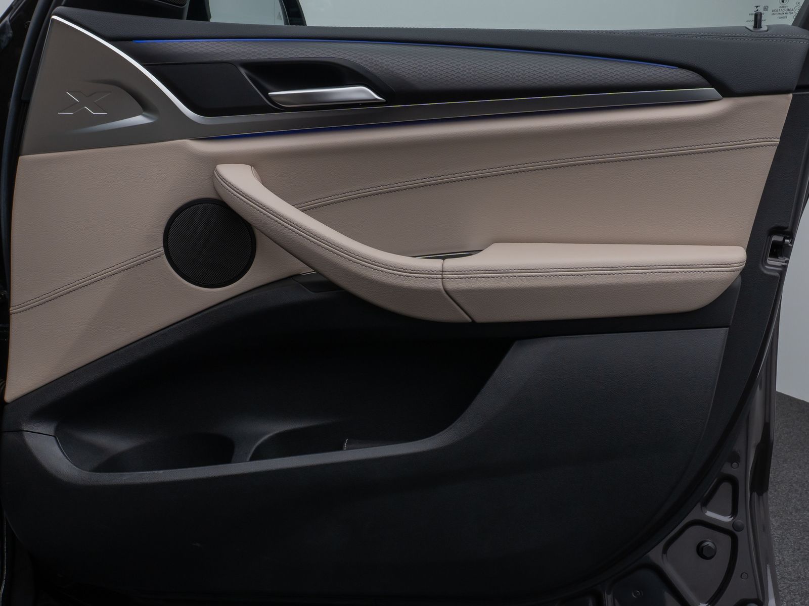 Fahrzeugabbildung BMW X3 M40i Panorama Laser 360°HUD DAB HiFi AHK ACC