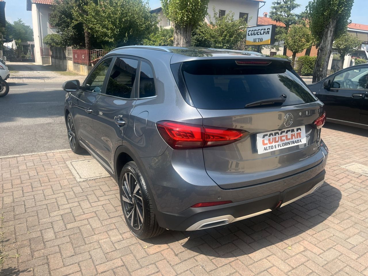MG ZS