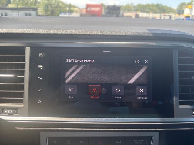 Ateca Xperience 2.0 TDI Navi AHK ACC el. Heckkl.