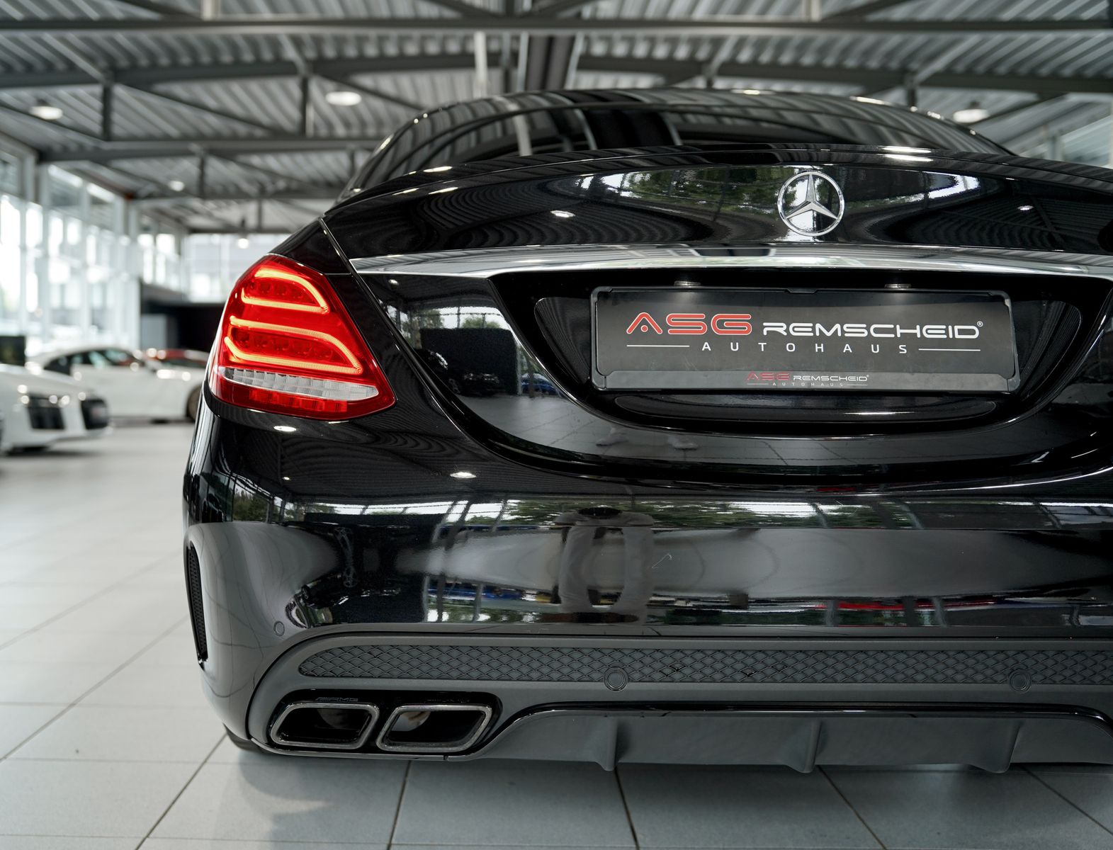 Mercedes Benz C 63 Amg