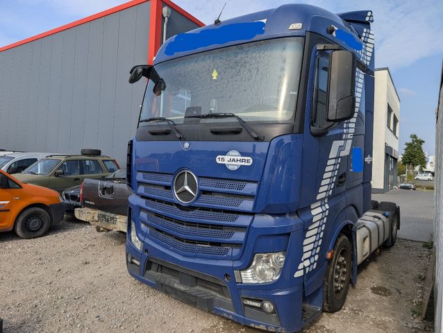 Mercedes-Benz Actros 1845/2xLiegeplatz/Standheizung/Klima