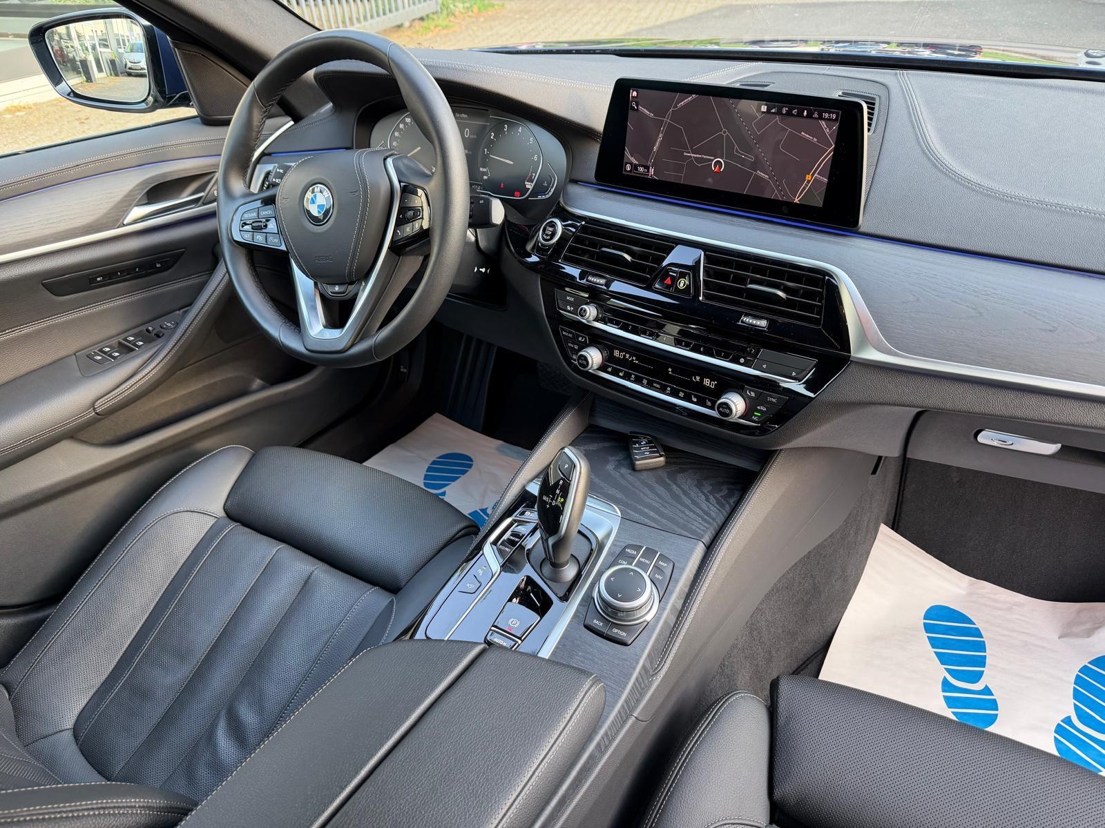 BMW 520 i Luxury Line*1.Hand*Erst 20 Tkm*LED*Navi*