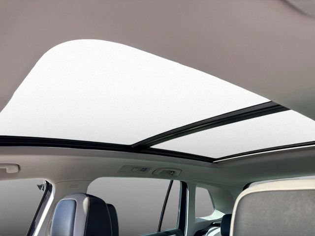 Tiguan 2.0 TDI DSG Urban Sport 4M LED+PANO+KAM+A