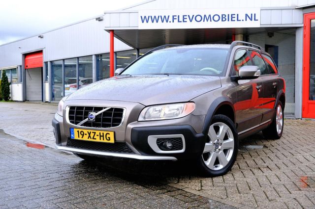 Volvo XC70 3.2 Momentum 238pk AWD Aut. Leder|Navi|LMV|