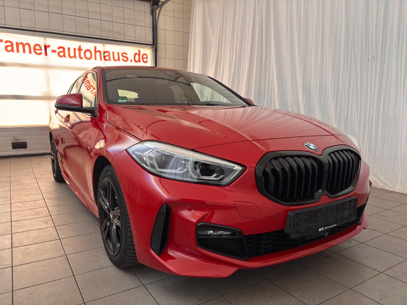 BMW 118 1 Limousine M Sport Apple CarPlay DAB Radio