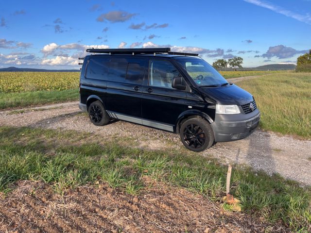 Volkswagen T5 Transporter/Camper/8-fach bereift/Van