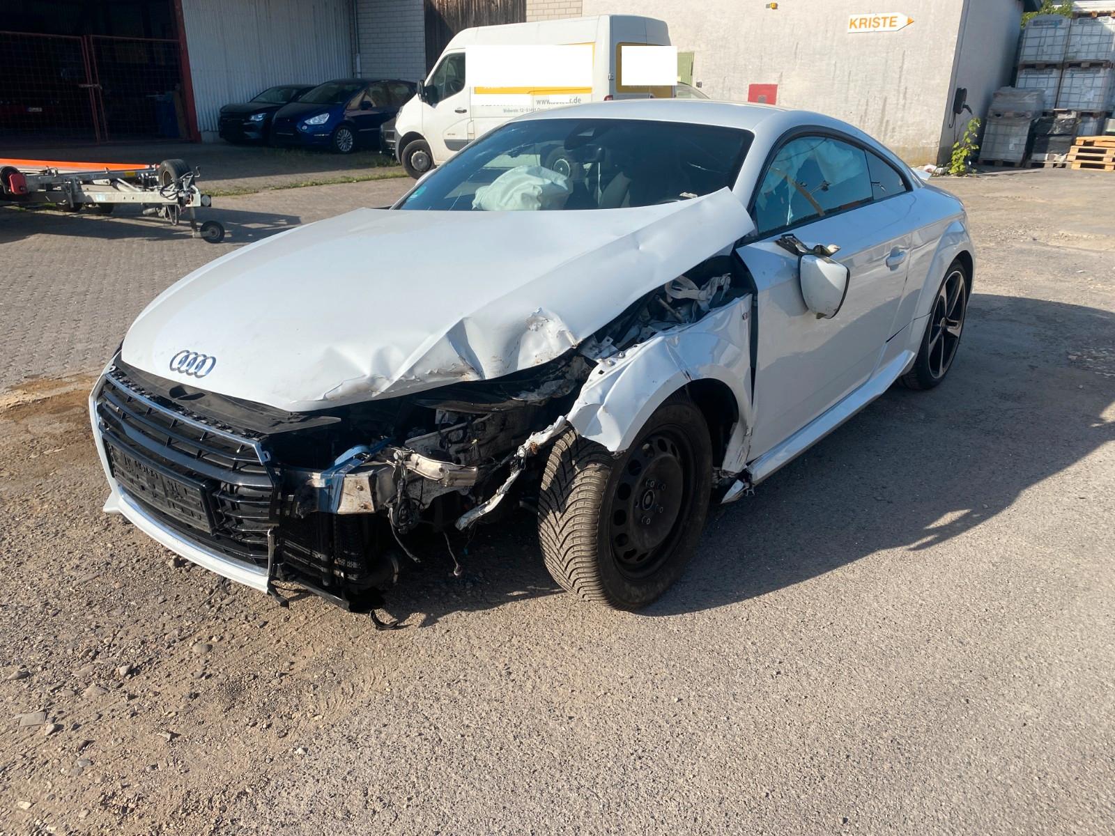 Audi TT Coupe 2.0 TFSI S tronic quattro S-Line