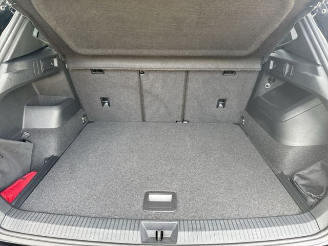 Tiguan 2.0 TDI DSG R-LINE PANO+360°+IQ.LIGHT+HEA