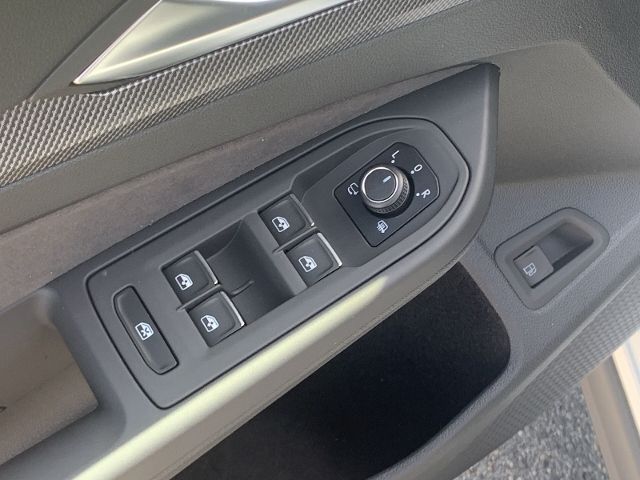 Golf VIII GTE  1.5 eHybrid DSG AHK Navi