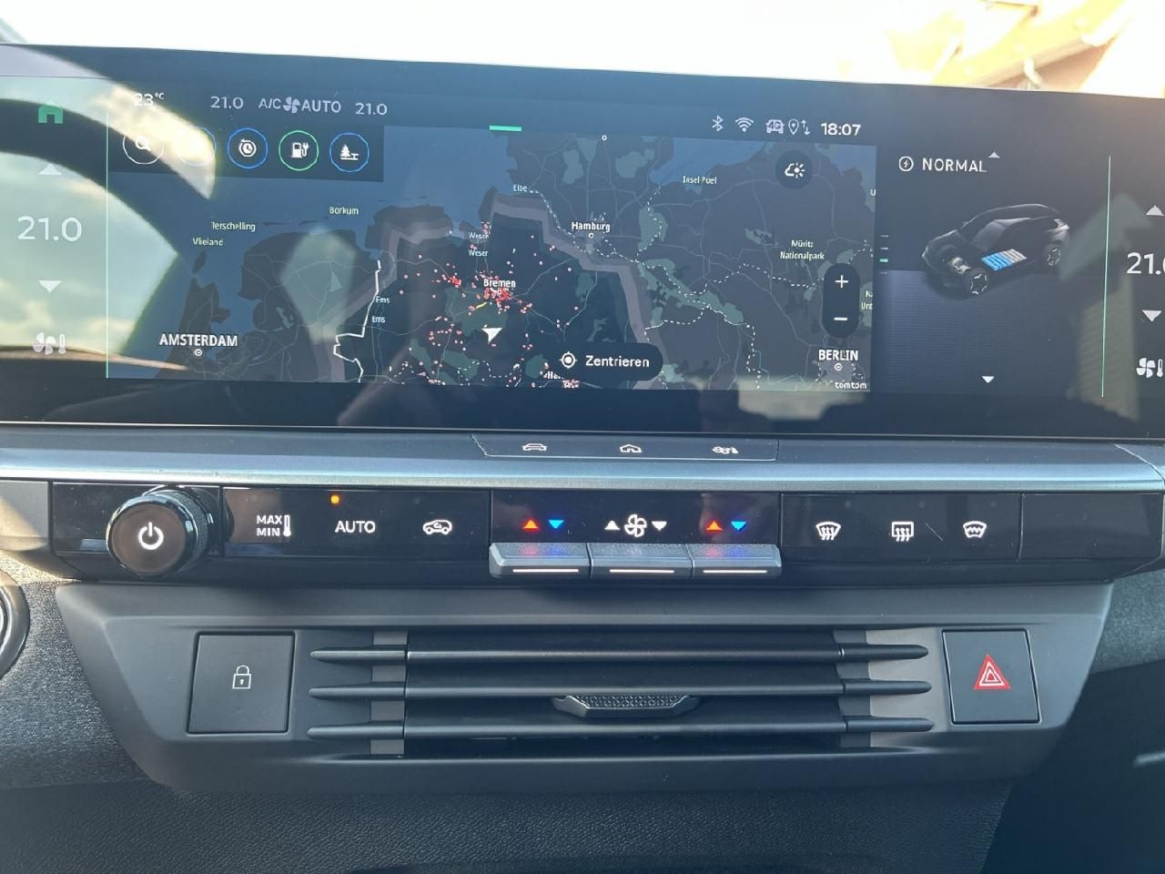 Fahrzeugabbildung Opel Grandland Electric 82 KWh - 157 kW GS