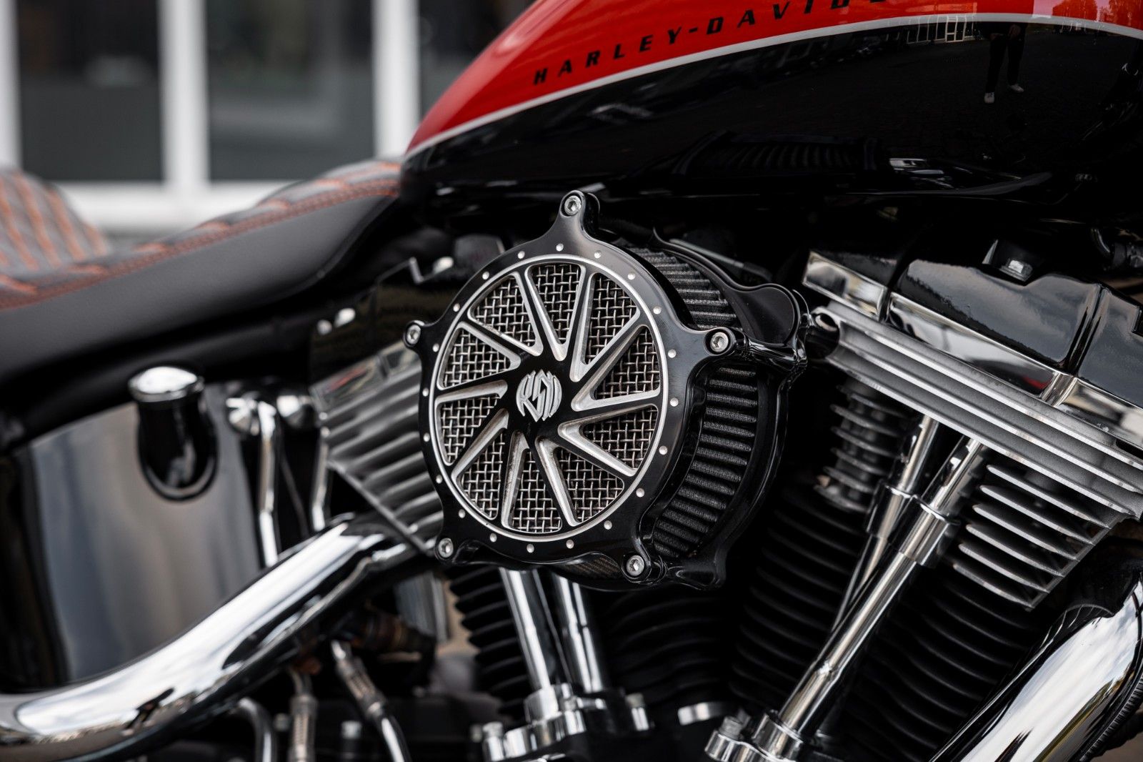 Fahrzeugabbildung Harley-Davidson FXS Softail Blackline - Jekill&Hyde-Custom Umbau