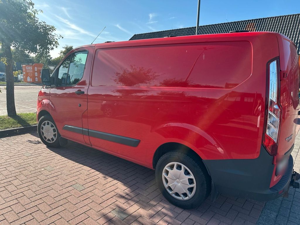 Image of Ford Transit Custom