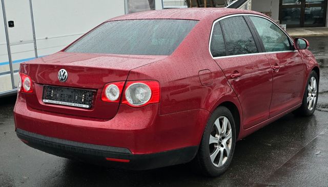 Volkswagen Jetta 1.4 BENZIN EURO 4 KLIMA ALU !!!