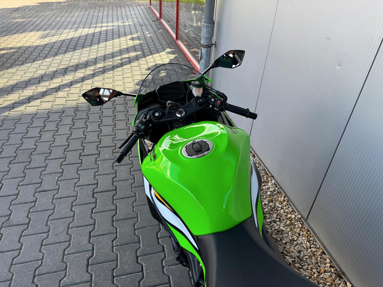 Kawasaki Ninja ZX-6R