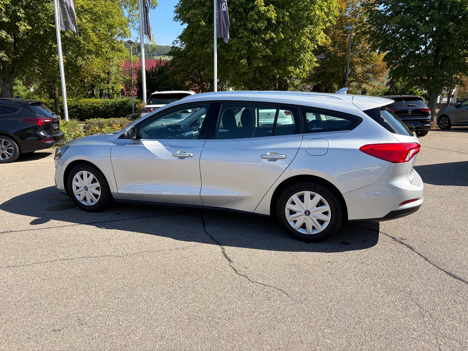 Ford Focus Cool & Connect 125PS Automatik