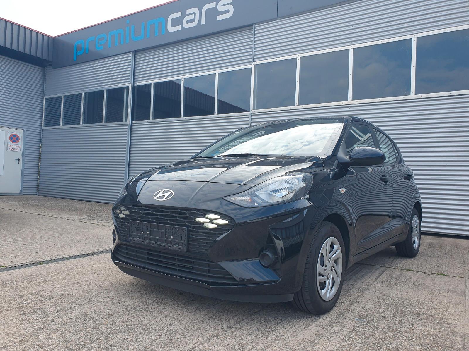 Hyundai i10 *NAVI*CAM*PDC*SPUR+SCHILDER-ASS*APPLE+ANDRO*