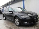 Skoda Superb Combi Ambit 2.0 TDI 4x4 XEN PDC ACC 190PS - Skoda Superb mit Diesel-Antrieb: Allradantrieb