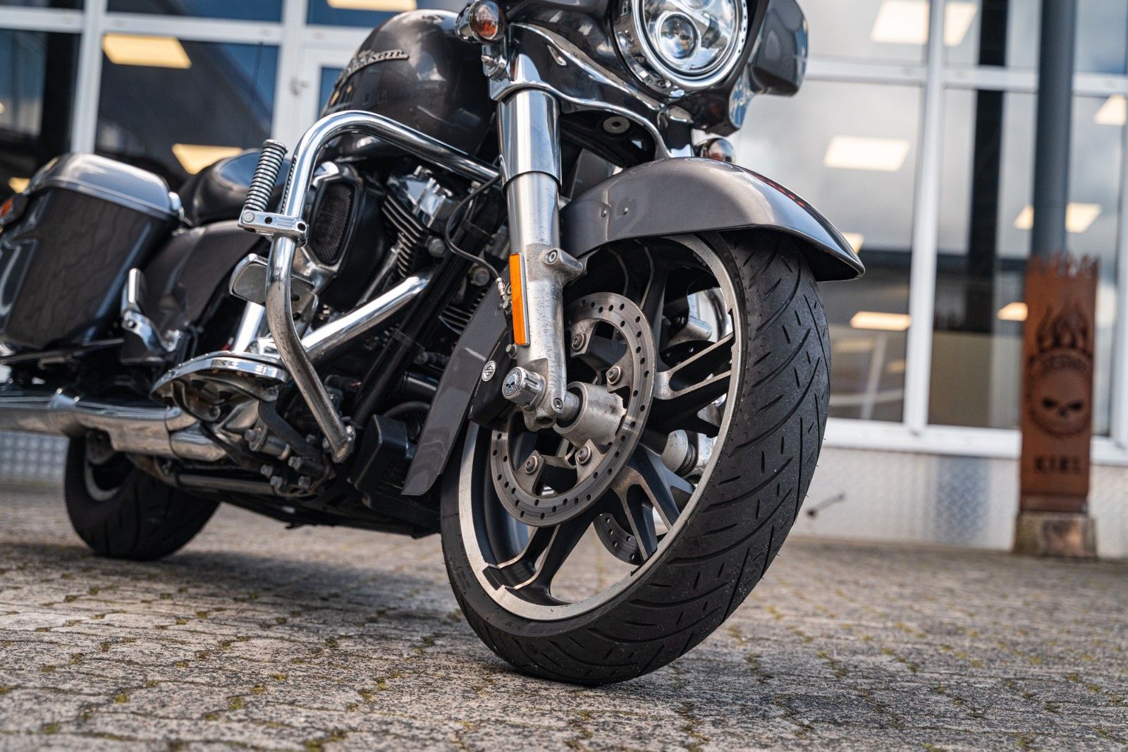 Fahrzeugabbildung Harley-Davidson FLHX Street Glide 103 cui - Kesstech -