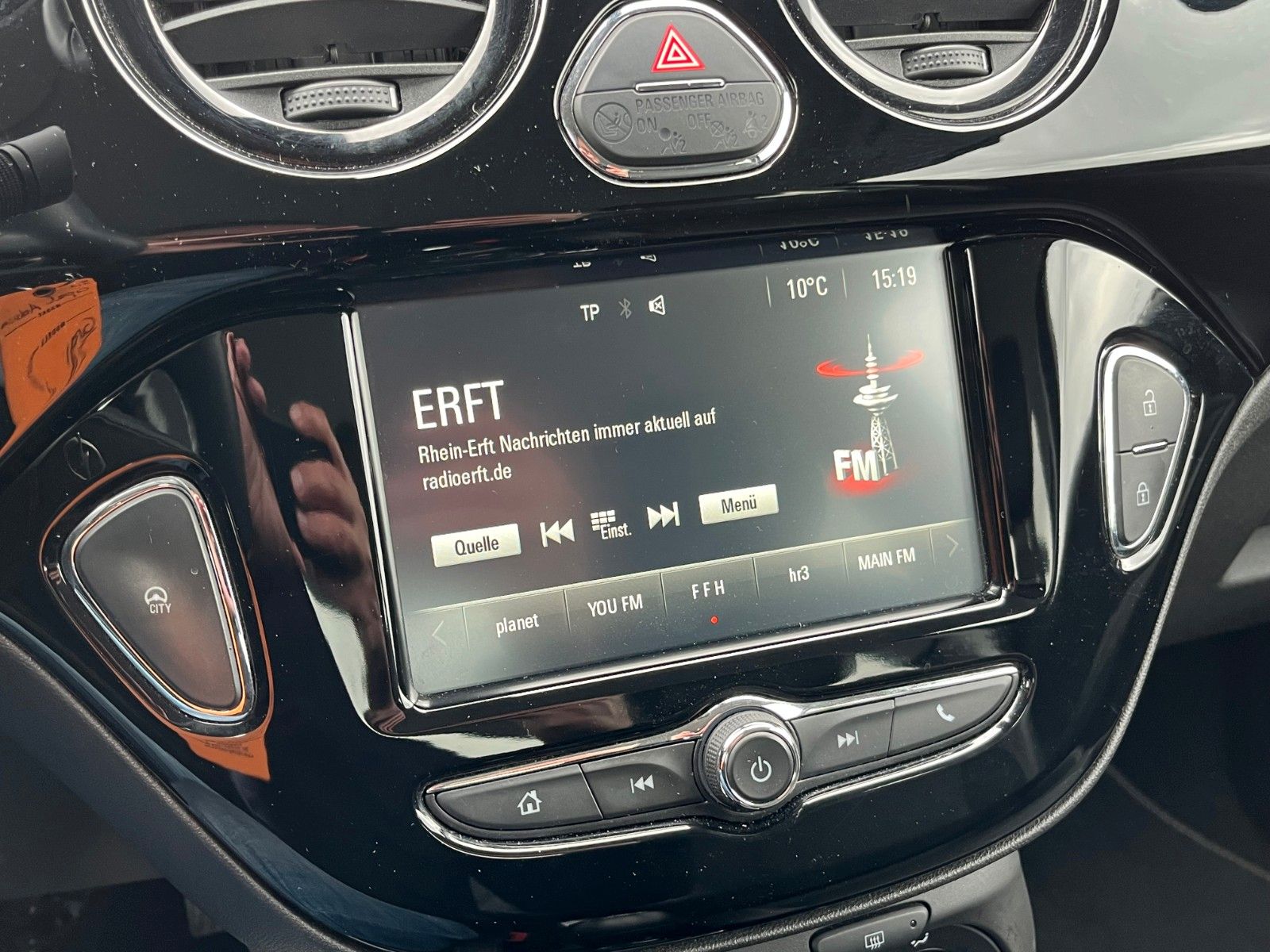 Fahrzeugabbildung Opel Adam Jam 1.4 64KW Klima Tempomat 2.HAND Scheckhe