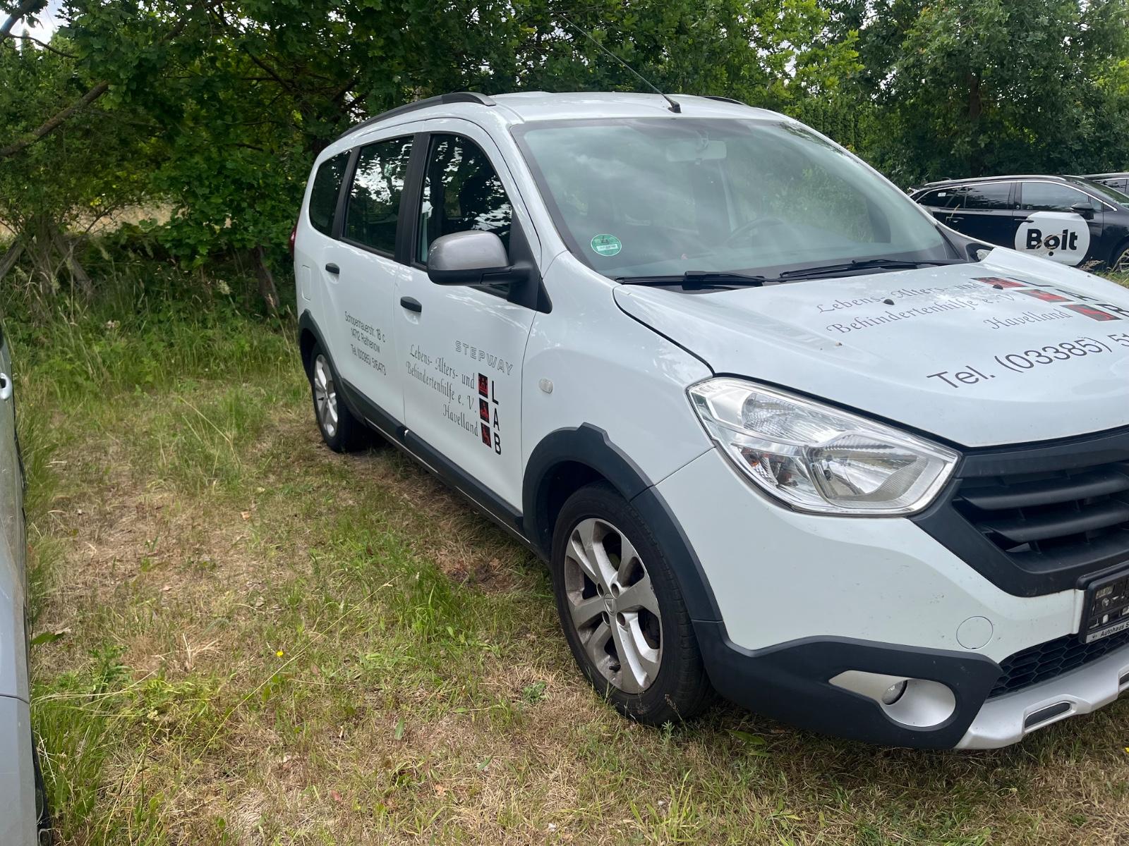 Dacia Lodgy Stepway 7 Sitzer Navi