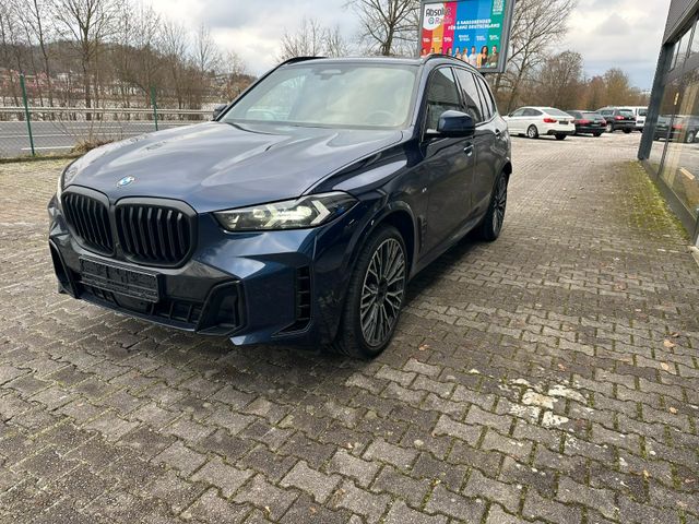 BMW X5 40 i xDrive M Sport*Luftfed*Sitzb*Pano*