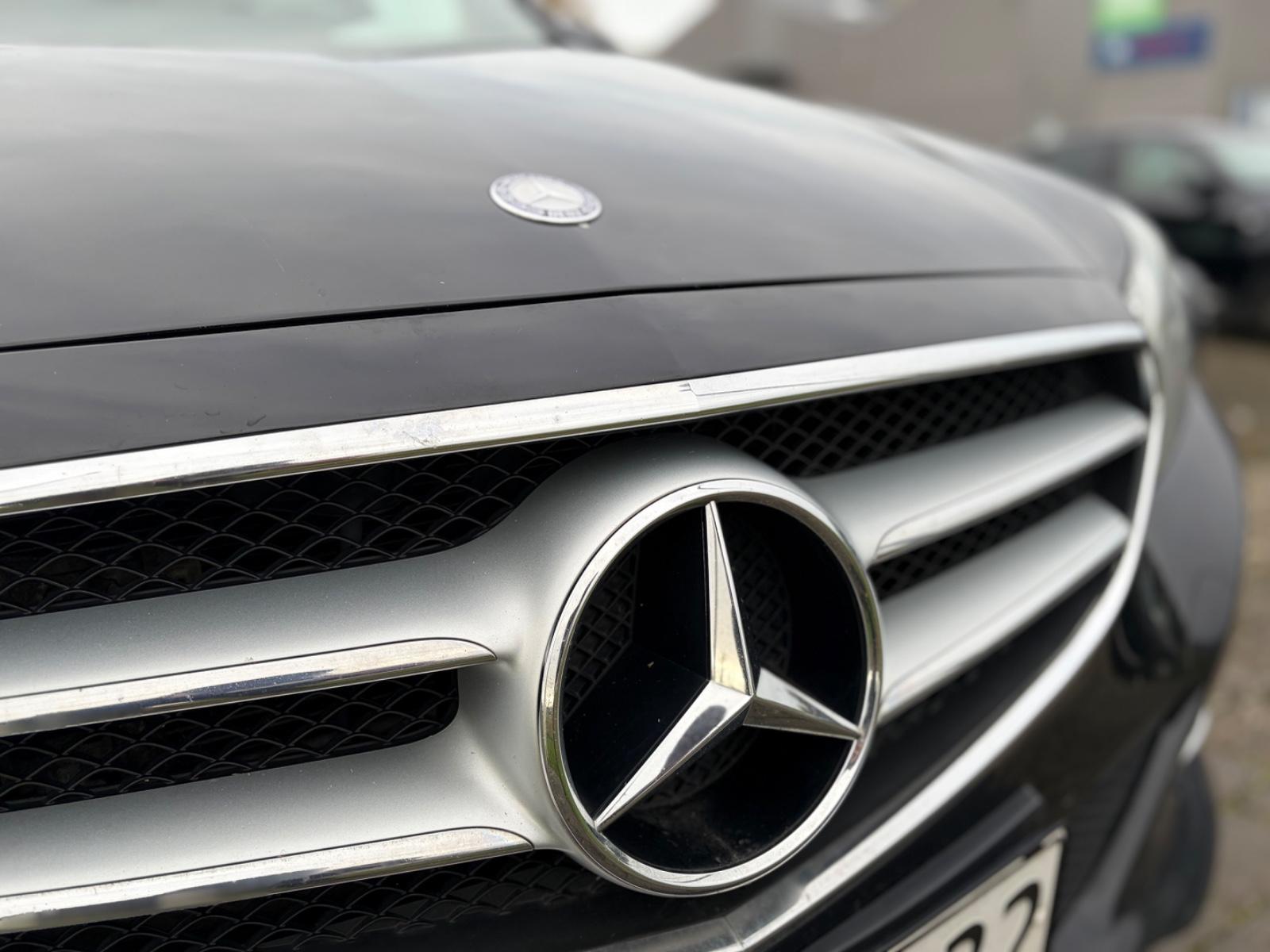 Mercedes-Benz E300 2013 — engine 2.987 cm³, 231 HP (170kW)