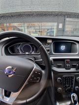 Volvo V40 Cross Country D2 Geartronic - Momentum - Volvo V40 Cross Country: Limousine