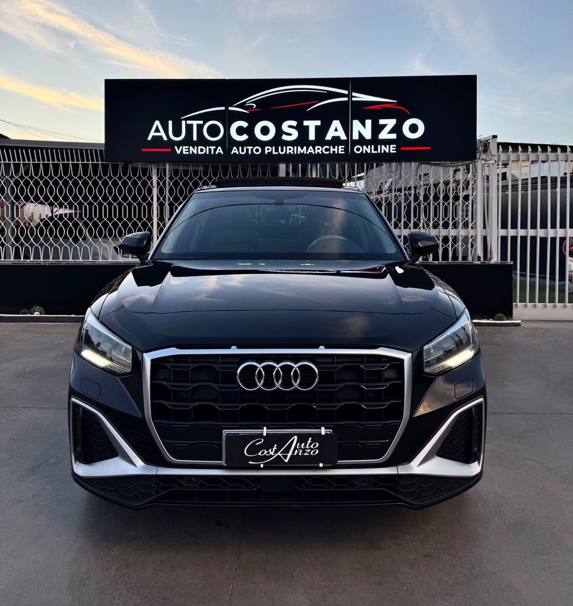 Audi Q2 30 TDI S tronic Identity Black 2022 TETT imagem 2