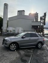 Mercedes-Benz 250 TÜV Neu - Mercedes-Benz 250 mit Diesel-Antrieb