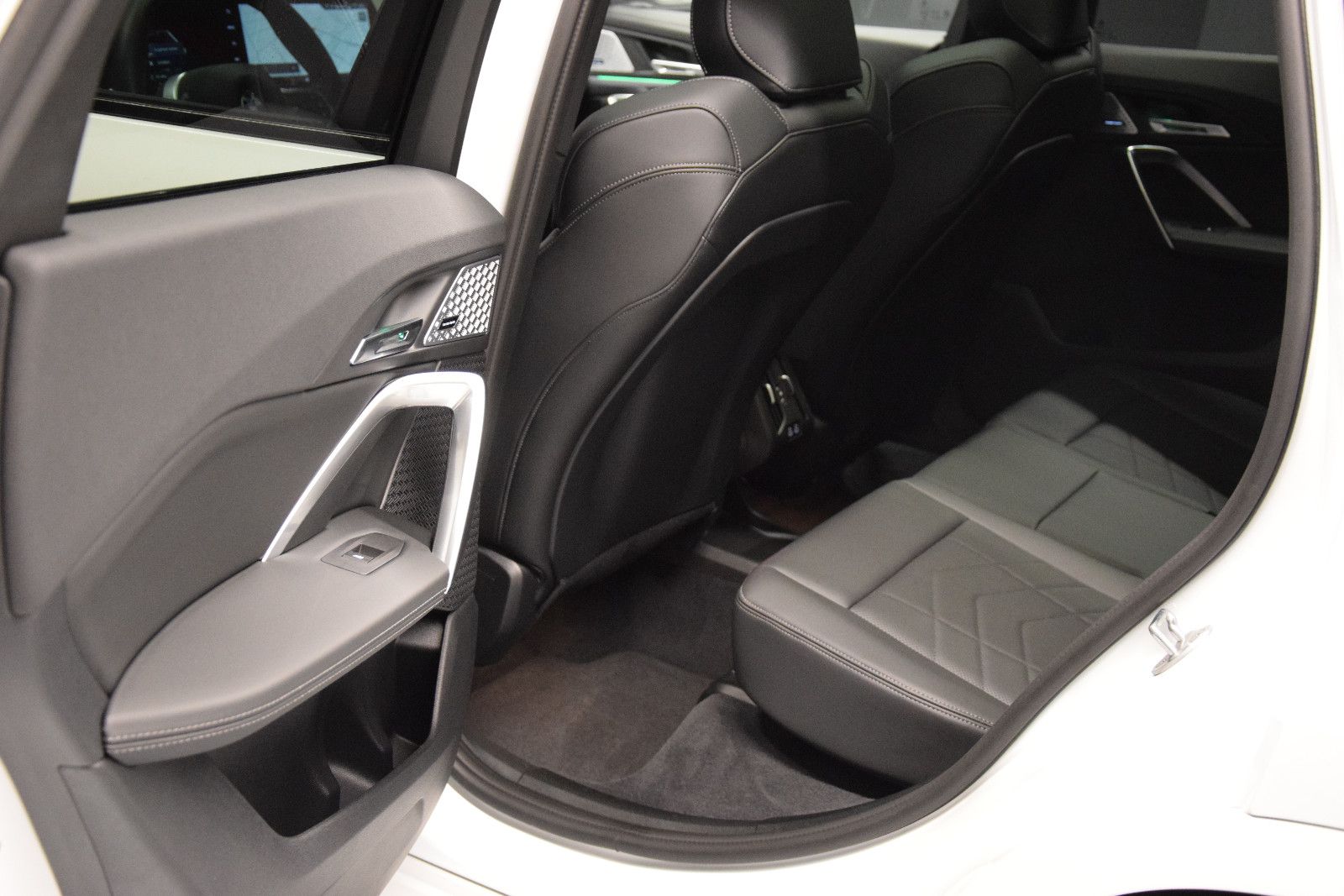 Fahrzeugabbildung BMW X1 18 i sDrive M Sport Pano H&k Memory ACC Leder