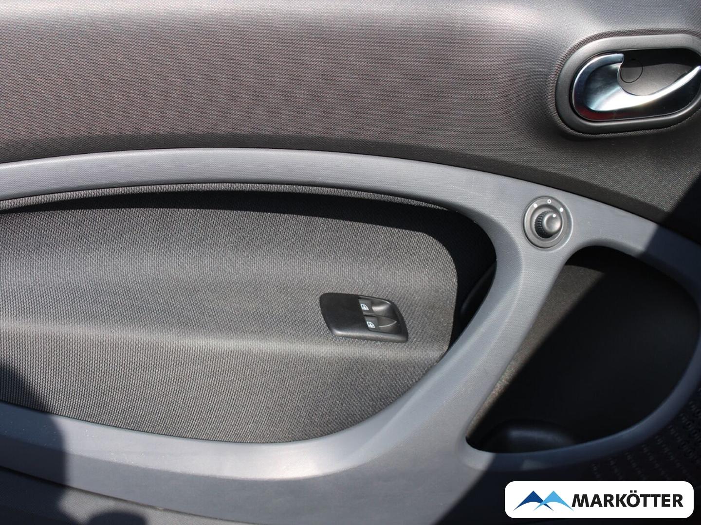 Smart fortwo cabrio Basis 66 kW SHZ/LED/KLIMA