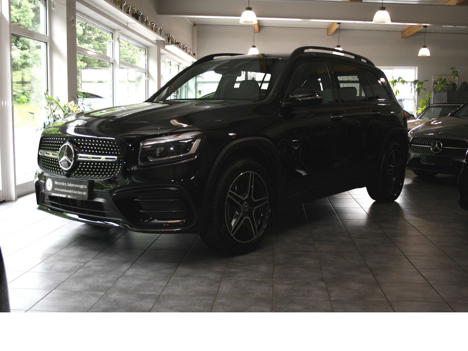 Fahrzeugabbildung Mercedes-Benz GLB 180 AMG Line Plus *Night-Paket *Keyless-GOl*