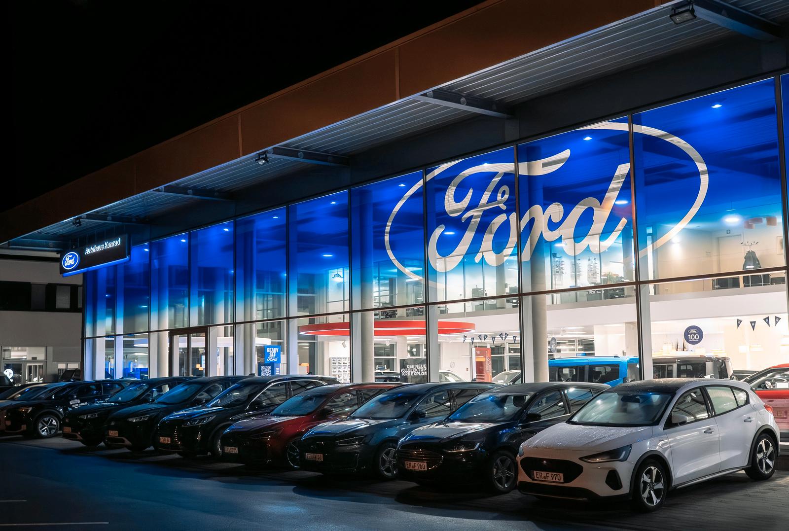 showroom-image-main