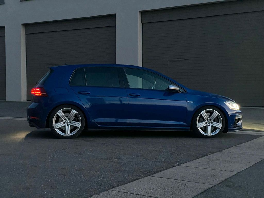 Image of Volkswagen Golf