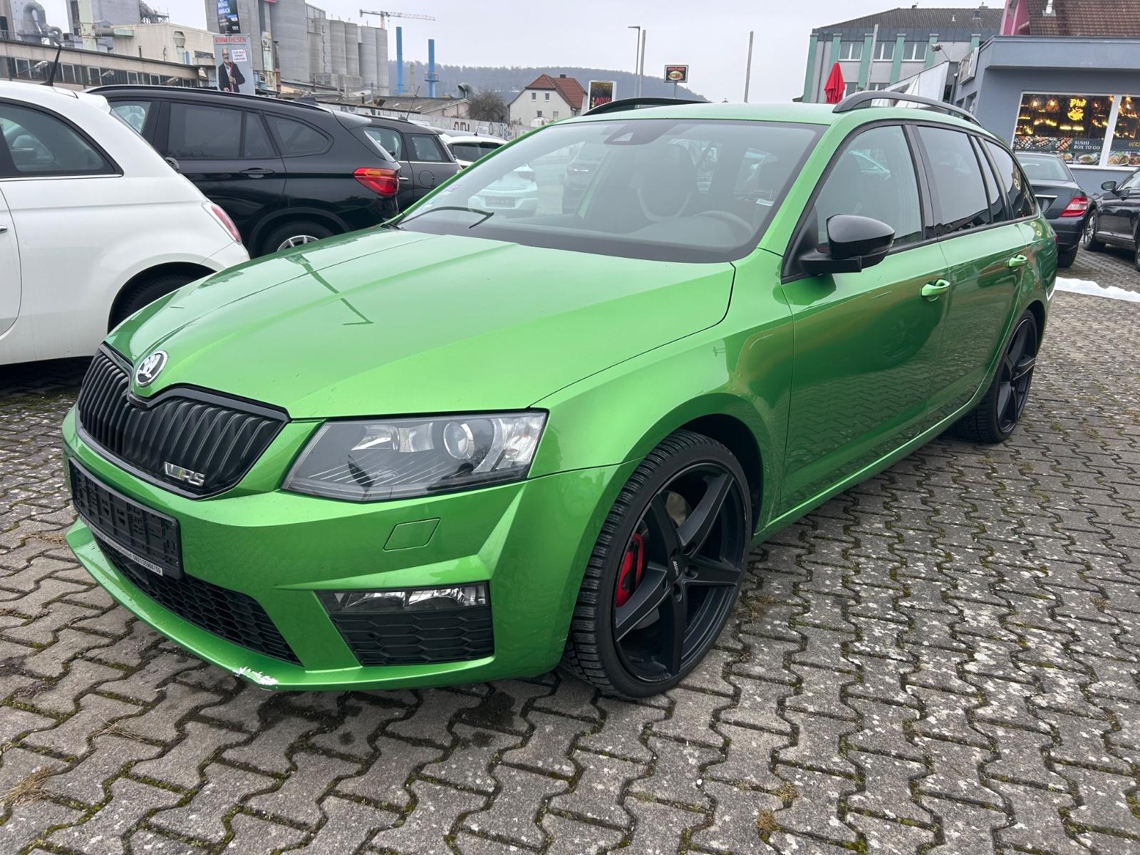 Skoda Octavia 2.0 TDI Combi RS *Navi/Xenon/Autom.*