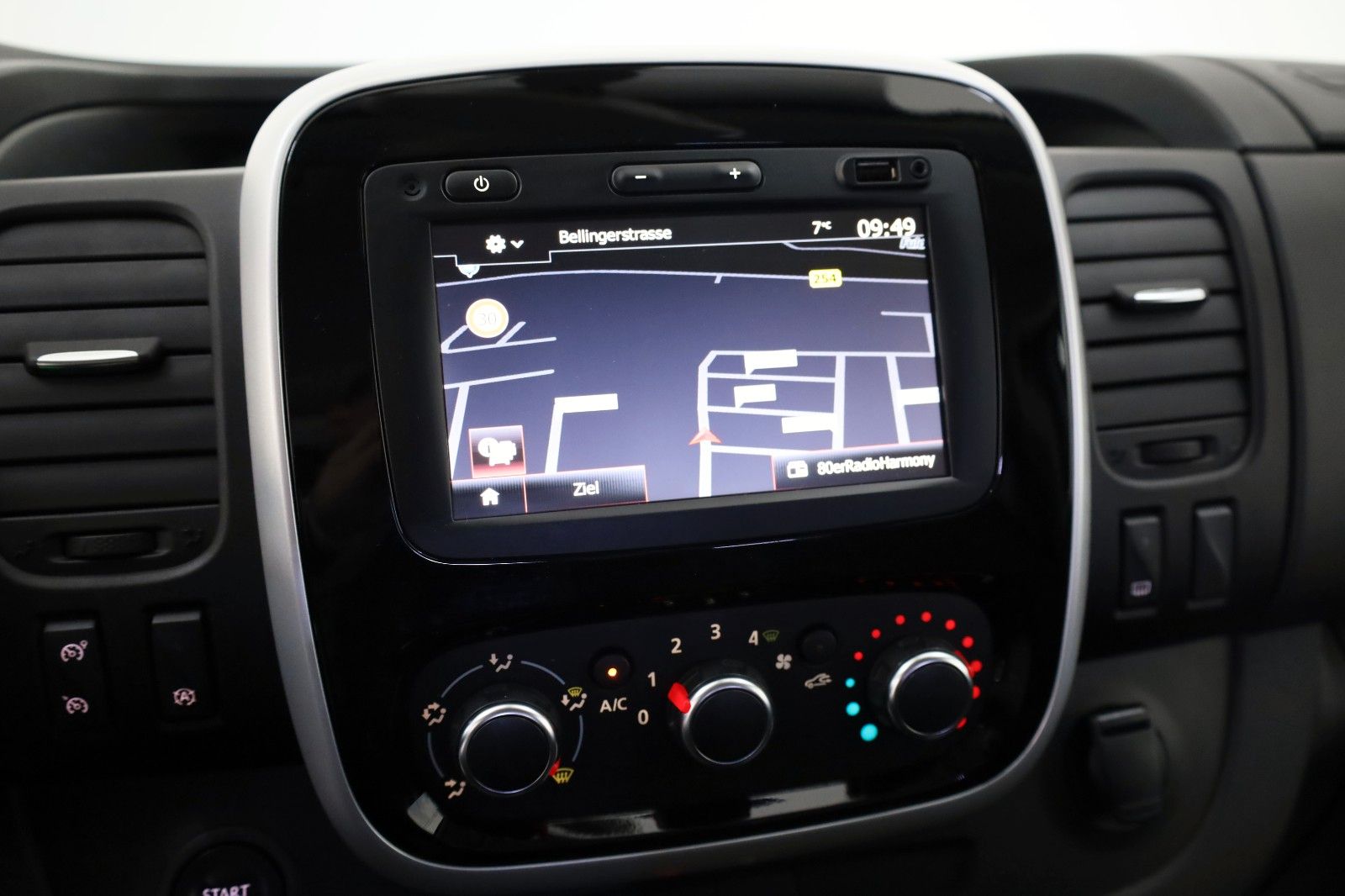 Fahrzeugabbildung Renault Trafic Kasten L2H1 3,0t Komfort Navi,Kamera,AHK