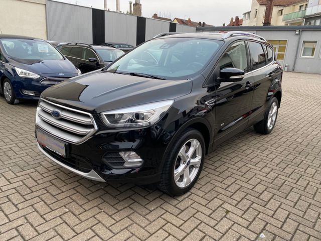 Ford Kuga Titanium 3.Hand+R.Kam+Bi-Xenon+Pano+AHK+Nav