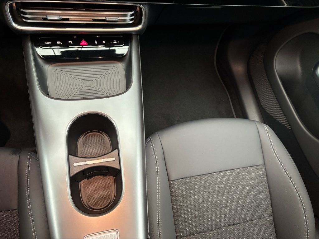 Fahrzeugabbildung Mercedes-Benz GLB 200 +AHK+