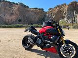 Ducati Diavel 1260S mit Top Ausstattung - DUCATI NAKED BIKE