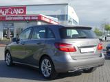 Mercedes-Benz B180 d LED Allwetter Navi AHK Tempomat Sitzheizu - Mercedes-Benz B 180 mit Diesel-Antrieb: Automatik
