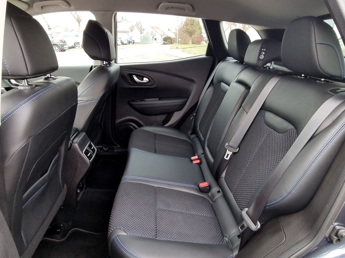 Fahrzeugabbildung Renault Kadjar LIMITED Deluxe TCe 140 EDC