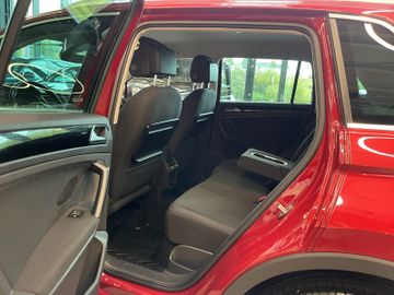 MYAUTOCENTER – Gebraucht- und Jahreswagen mit Werkstattservice in Pfaffenhofen Volkswagen Tiguan Sound BMTStart-Stopp 4Motion *AHK*Klima*