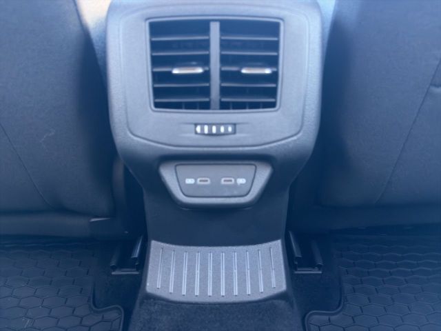 T-Roc Life 1.5 TSI DSG AHK/LED/SHZ/NAVI/ Klima