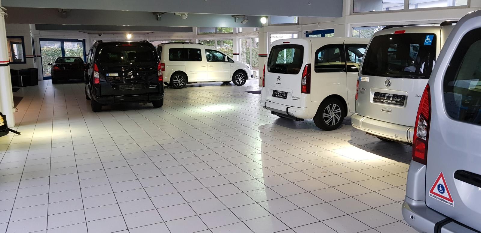 showroom-image-main