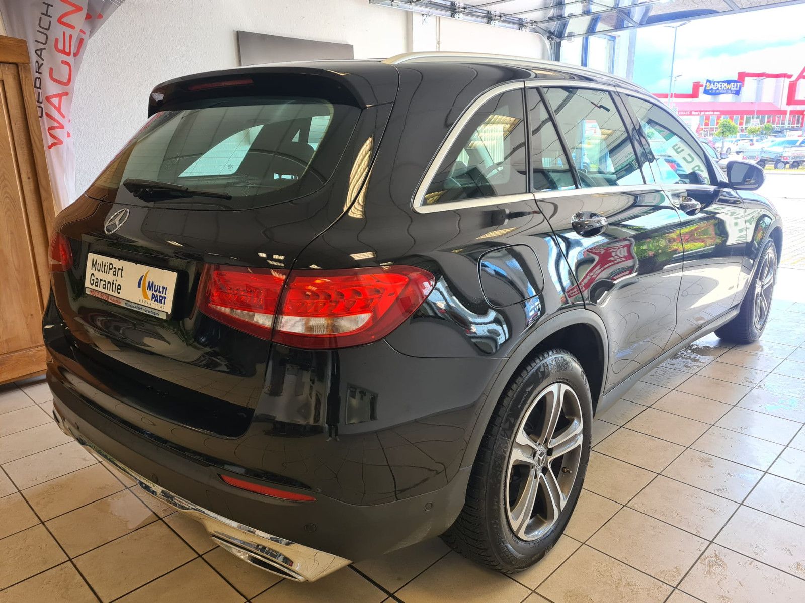 Fahrzeugabbildung Mercedes-Benz GLC 220 4Matic/LEDER/NAVI/SCHECKHEFT