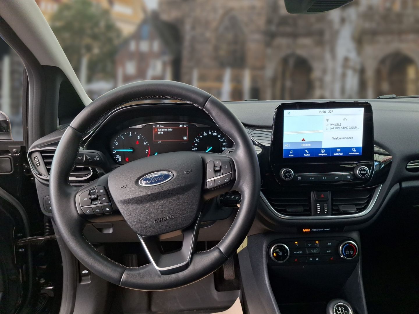 Fahrzeugabbildung Ford Fiesta Cool & Connect 1.0  PPS/NAVI/TEMP/Winterp